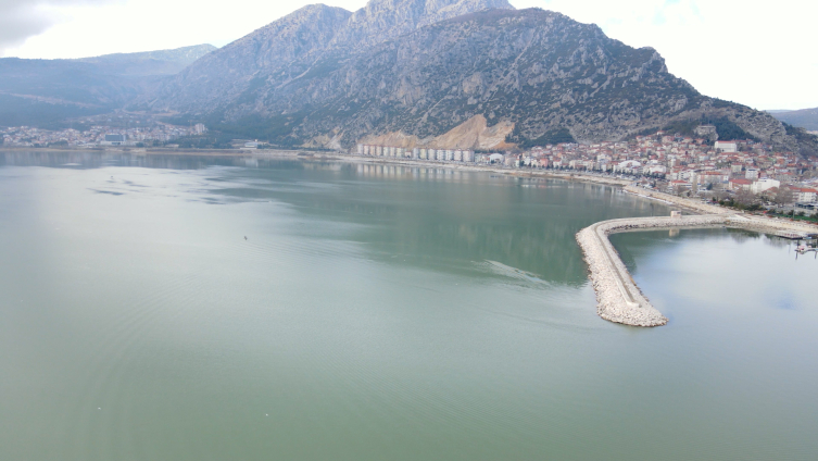 Eğirdir Gölü nefes almaya başladı